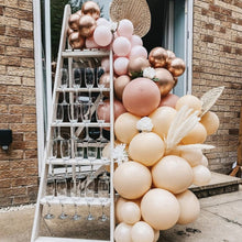 Load image into Gallery viewer, Partywoo 28Pcs Jungle Party Balloons Garland Arch Kit, Gold Apricot Balloons,Happy Birthday Banner with Artificial Tropical Palm Leaves
